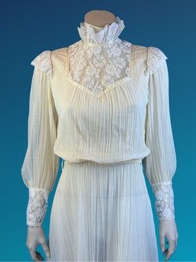 Vintage Romantic Victorian Revival Prairie Lace Crinkle Cotton Dress | S